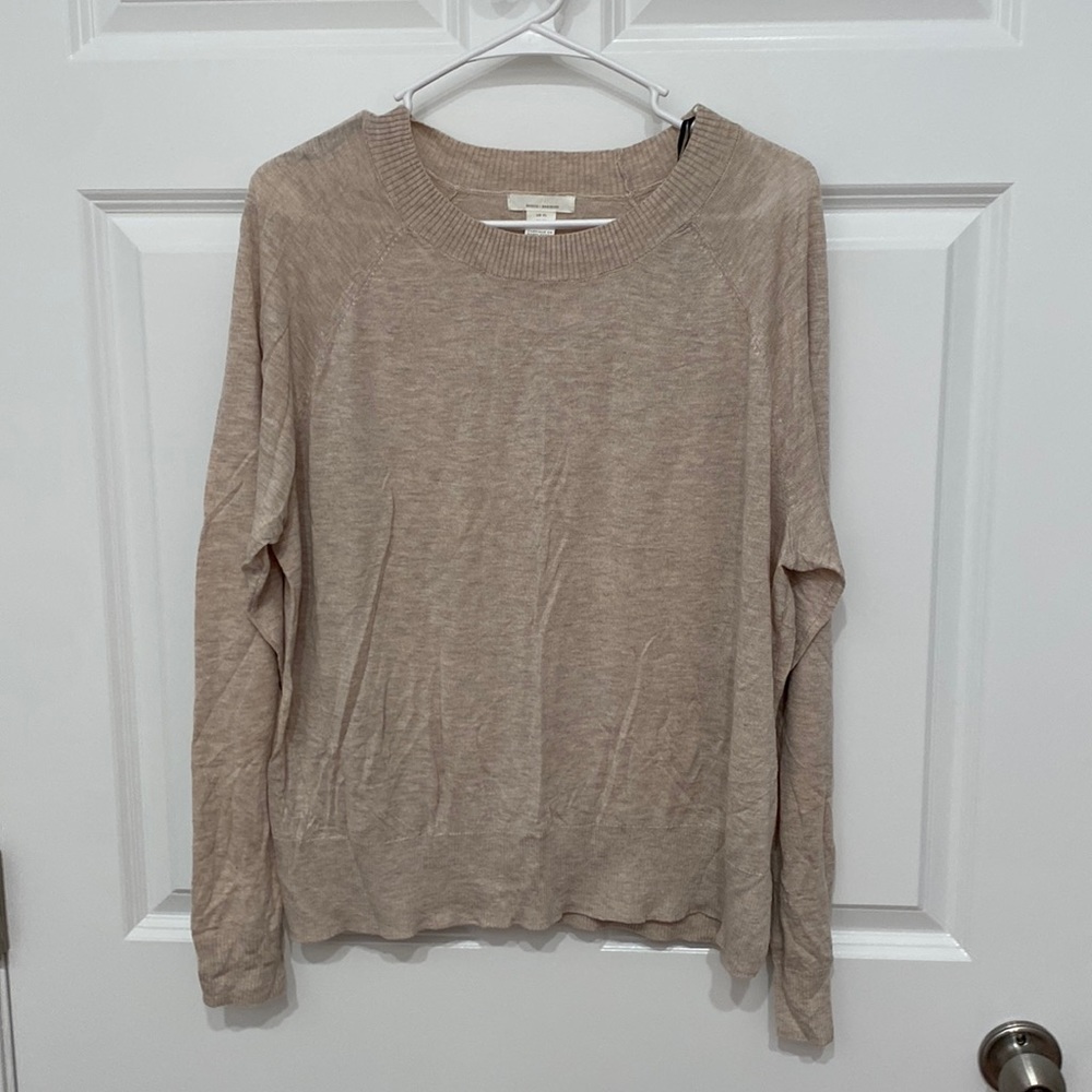 Tan lightweight sweater. Size XL.